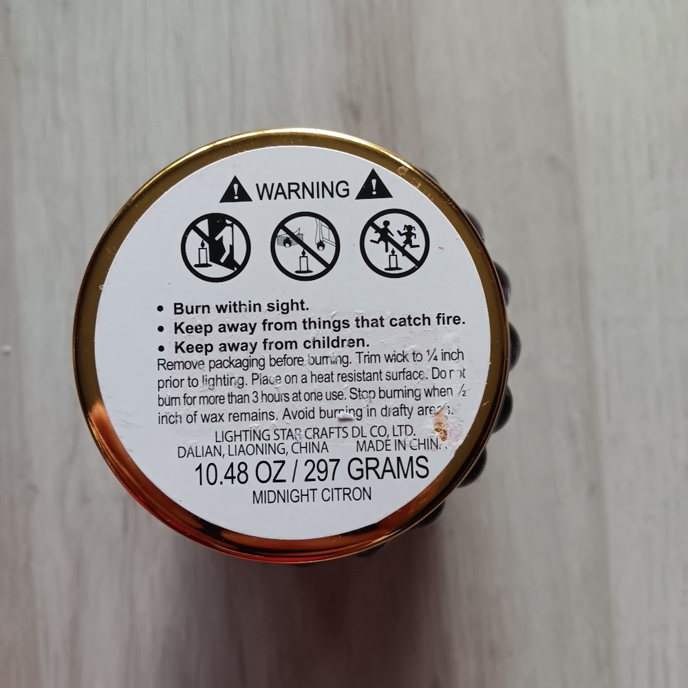 NEW Christian Lacroix Midnight Citron Soy Candle 10.48 oz, Glass Jar, Gold Trim - Picture 2 of 7